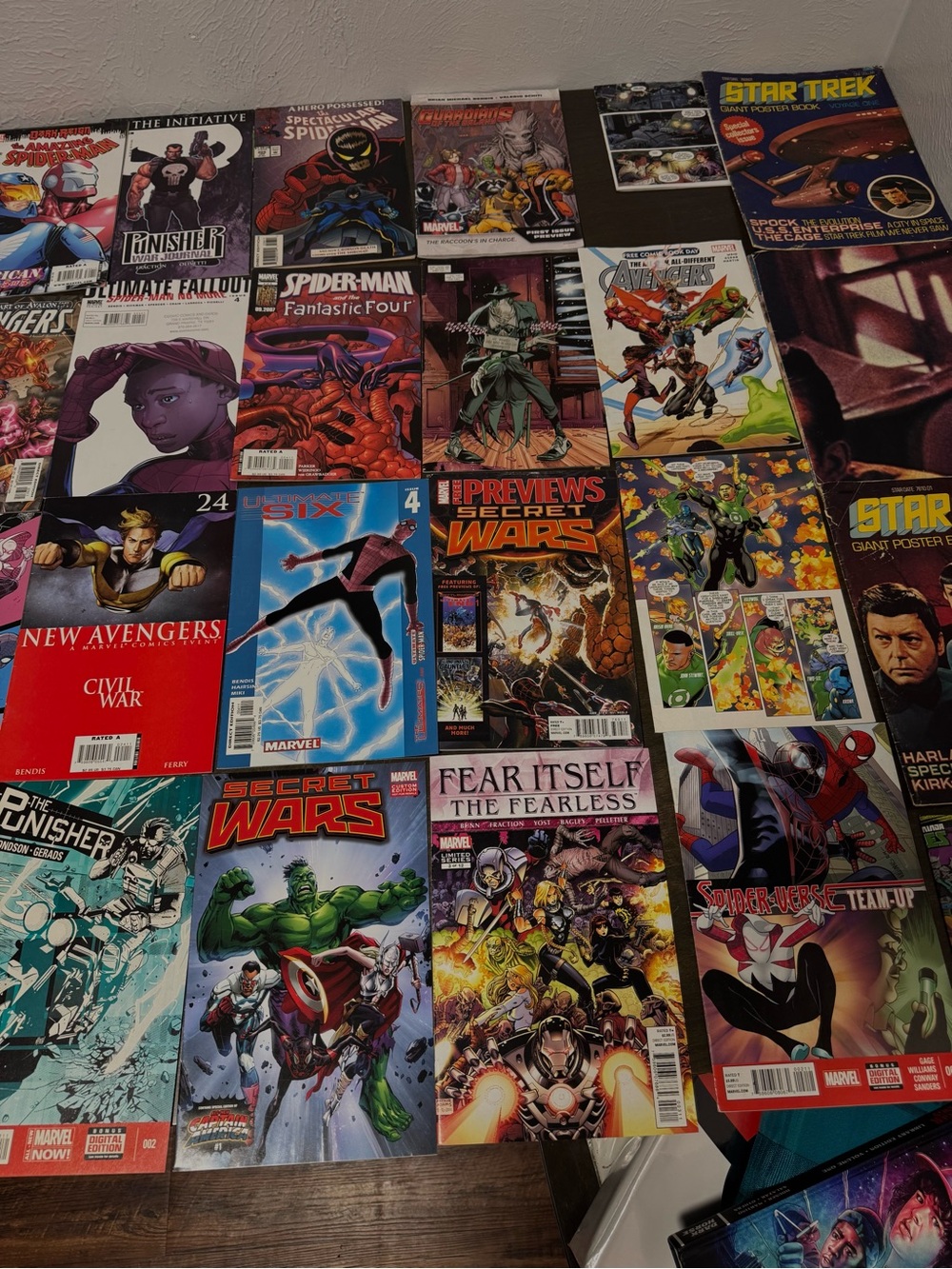 Comics on Table - Picture 4 of 5
